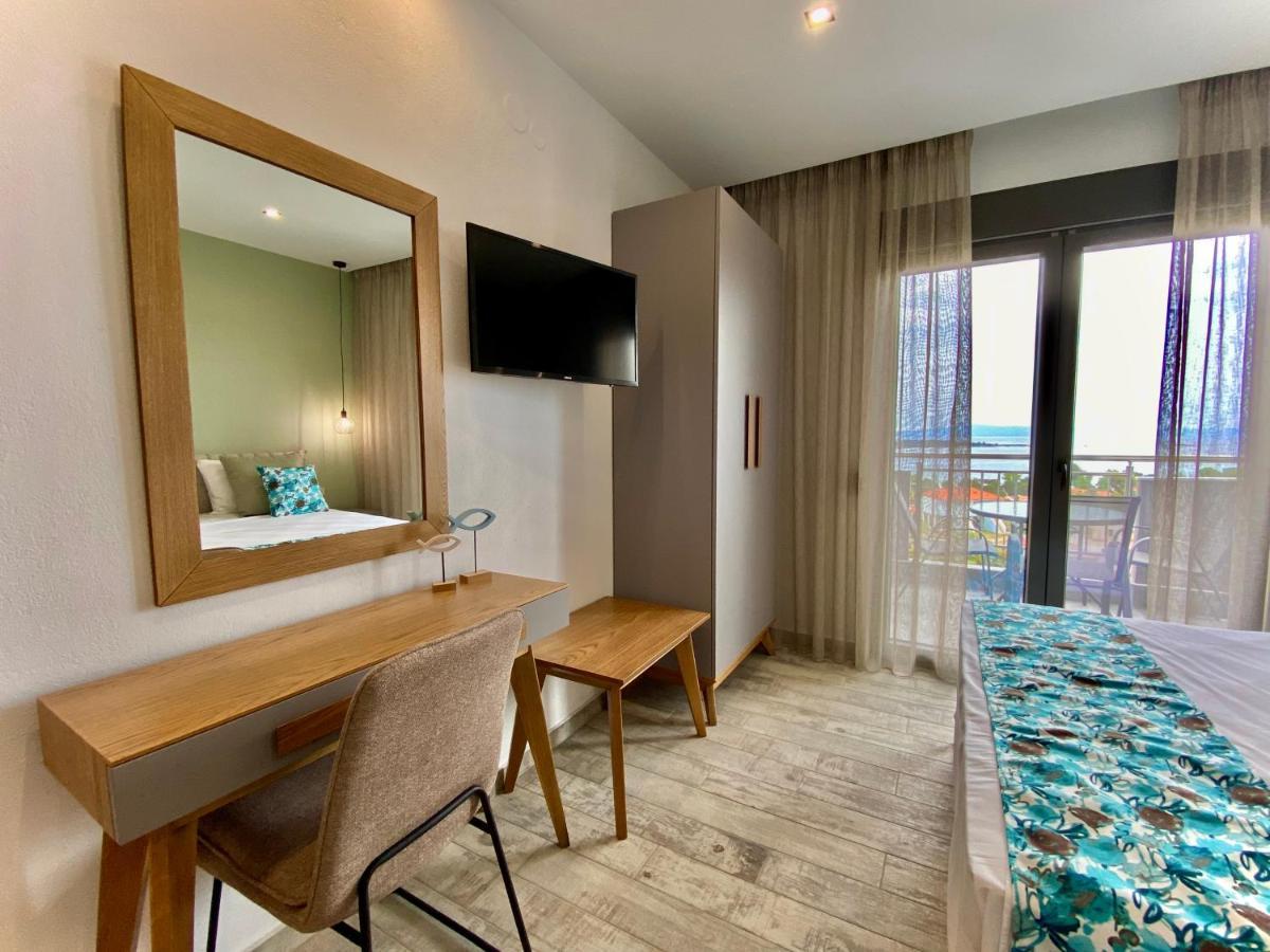 Thea Luxury Apartments Vourvourou Exterior photo