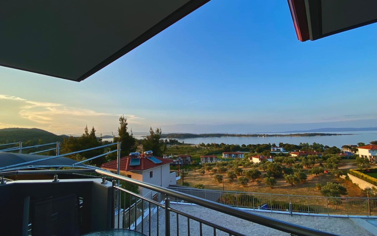 Thea Luxury Apartments Vourvourou Exterior photo