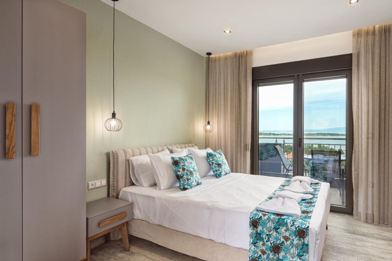 Thea Luxury Apartments Vourvourou Exterior photo